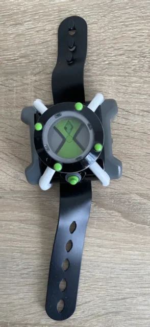 Montre Ben Ten Ultimate Omnitrix Fx Light Sound Alien Force Bandai