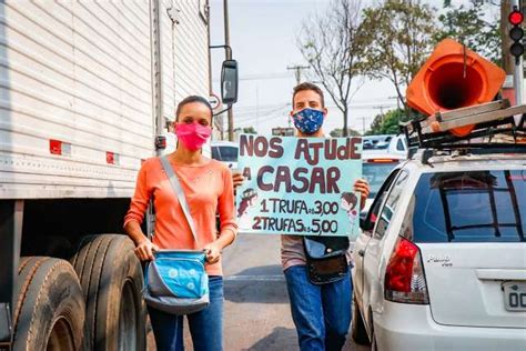 Ap S Muita Ora O Para Namorar Casal Busca O Sim Em Sem Foro