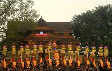 Kudamattam - Thrissur Pooram - Kerala - Kerala Photos - Kerala