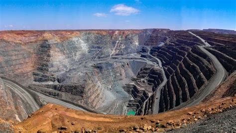 8 Environmental Impacts of Open-Pit Mining - Environment Go!