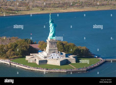 Statue Of Liberty And Ellis Island Guided Tour Xplorer Pass™ Lupon