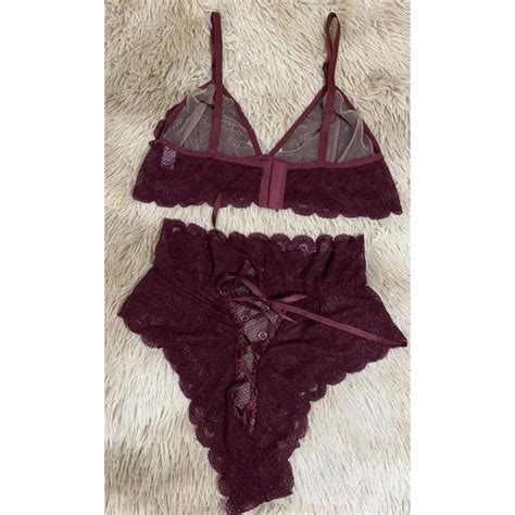 Conjunto Lacradora De Renda Cropped De Renda Tule Calcinha Em