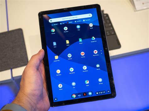 Lenovo Duet Chromebook tablet and Flex 5 Chromebook debut at CES 2020