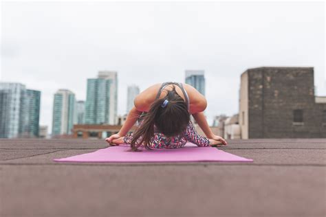 To ease lower back pain, yoga might be just as good as physical therapy