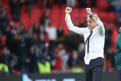 Roberto Mancini Mundur Sebagai Pelatih Timnas Italia Exposenews Id