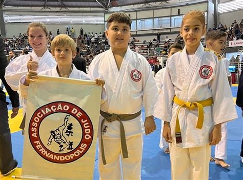 Judô De Fernandópolis Conquista Medalhas Na Final Do Paulista