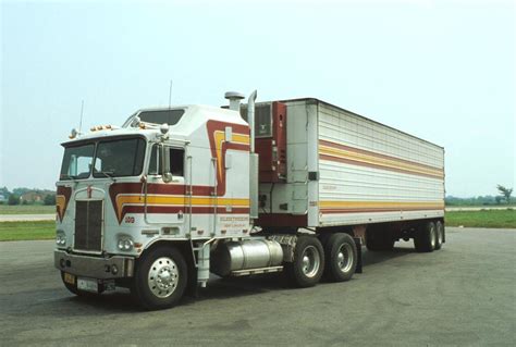 Semitrckn Coe Kenworth K100 Aerodyne With Matching Reefer