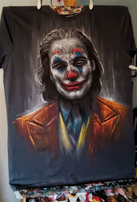 Maglietta Joker Disegnata A Mano Magliette Disegni A Mano Dipinti