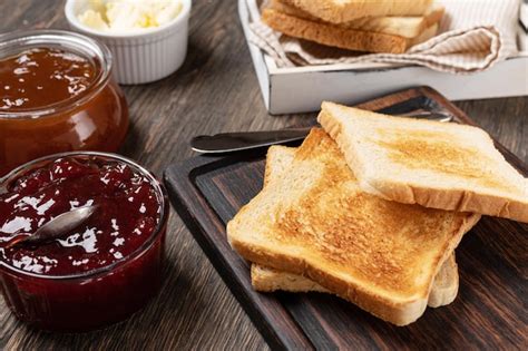 Premium Photo | Toast with jam