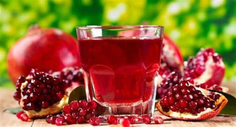 Men You Must Drink Pomegranate Juice Heres Why