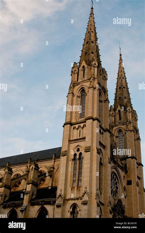 Eglise Saint Baudile Hi Res Stock Photography And Images Alamy