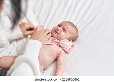 813 Naked Crying Baby Royalty Free Images Stock Photos Pictures