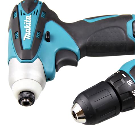 Combo de Parafusadeira Impacto e - MAKITA-LCT204