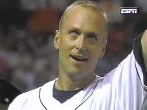 Cal Ripken Breaks Lou Gehrig S Record Standing Ovation Youtube