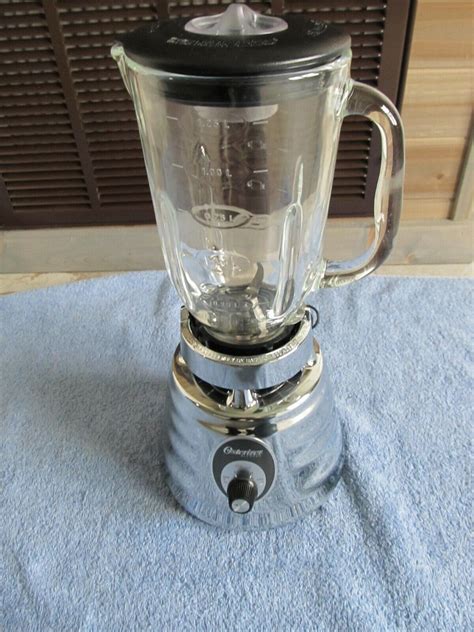 Osterizer Oster Classic Chrome Beehive Blender 2 Speed 500 Watts