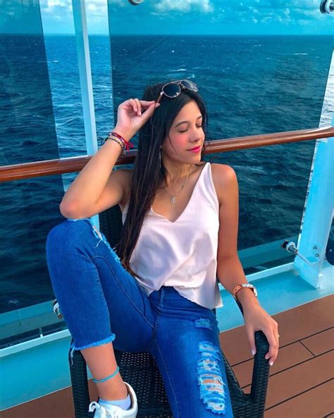 5 Hot Sexy Justina Castro Bikini Pics