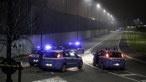 Incendio Al Carcere Minorile Beccaria Di Milano Sei Intossicati