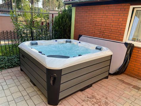 Wanny Spa Jacuzzi Premium Ca Oroczne Najlepsze Rozwi Zanie Resmar