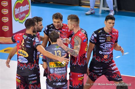 Pallavolo SuperLega Bernardi Ha Provato Ricci Nellallenamento Con