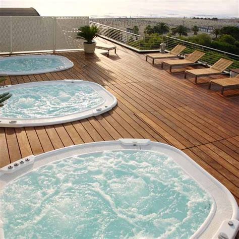 New rooftop terrace with three Jacuzzi pools - CRISTALLO HOTEL Giulianova