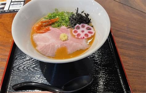 金澤濃厚甘えびラーメン 紅牡丹 金沢ラーメン 食べログ