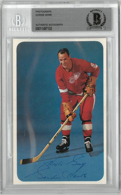 Lot Detail - Gordie Howe Autographed 1965/66 Eaton's Promo Postcard