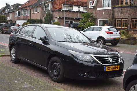 Renault Latitude 2013 Dennis Elzinga Flickr