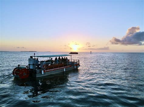 Sunset Cruise Fort Myers Beach - Lagerhead Cycleboats