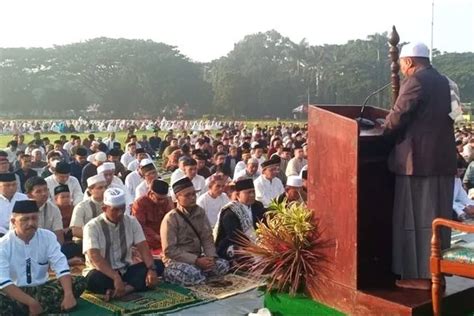 Korem Bdj Gelar Salat Idulfitri Di Lapangan Parade Rampal