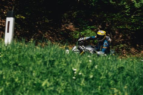 Hyper Naked Bike Vergleich 2021 Triumph Speed Triple 1200 RS