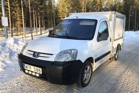 Såld Peugeot Partner Pickup 2 0 HD begagnad 2004 27 232 mil i Luleå