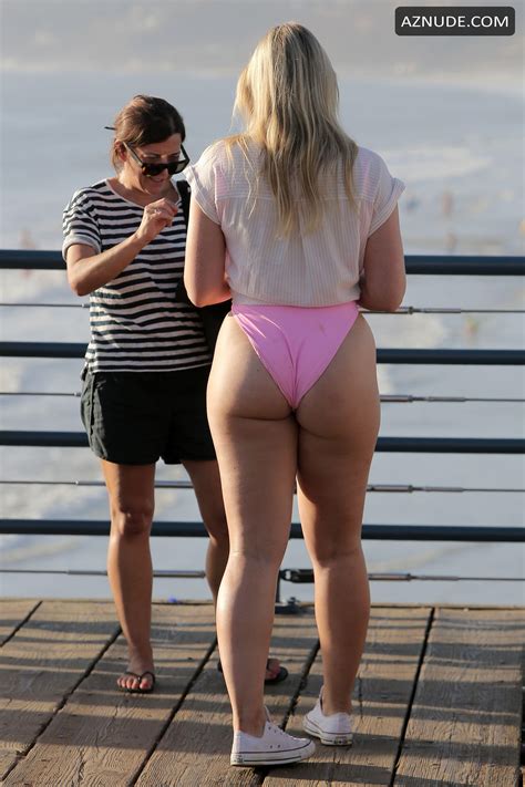 Iskra Lawrence Wears Green Bikini And Pink Swimsuit At A Photoshoot In