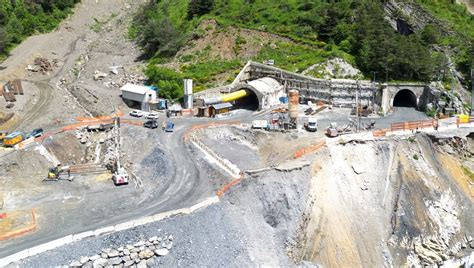 Sébastien Olharan manifeste pour la réouverture rapide du tunnel de