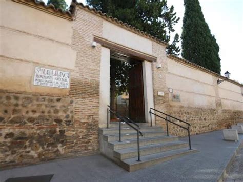 This is Ibn Shoshan Synagogue or la Sinagoga de Santa María La Blanca