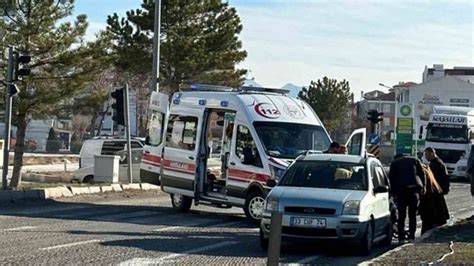 Konyada trafik kazası 4 yaralı Hürsöz Gazetesi Sondakika Tokat