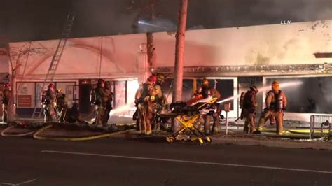 2 Long Beach Firefighters Injured Battling Blaze At Strip Mall Abc7