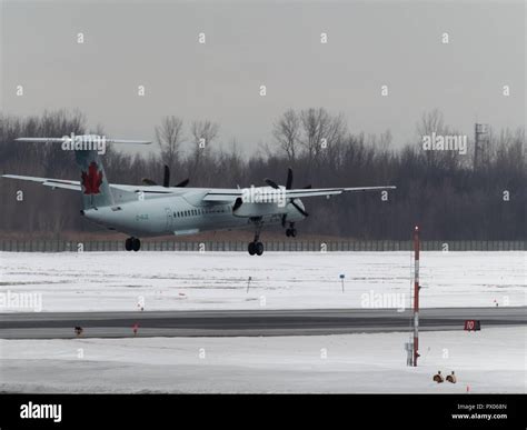 Bombardier Turboprop Fotos Und Bildmaterial In Hoher Auflösung Alamy