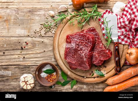 Gourmet Sirloin Steaks Hi Res Stock Photography And Images Alamy