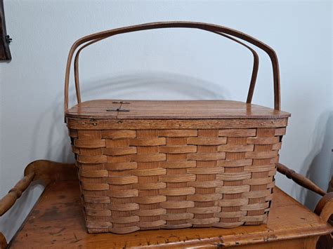 Large Vintage Basketville Putney Vermont Split Wood Picnic Basket