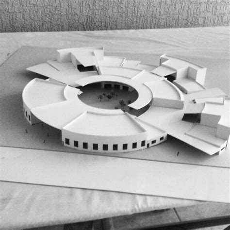 Arquitectura radial maqueta con imágenes Museos arquitectura