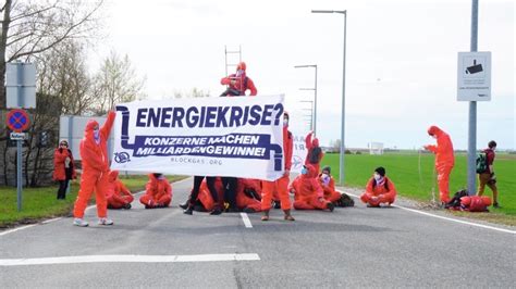 Climate Activists Protest European Gas Conference In Vienna Peoples