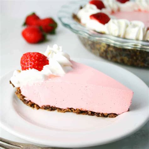 No Bake Strawberry Cream Pie Mom Loves Baking