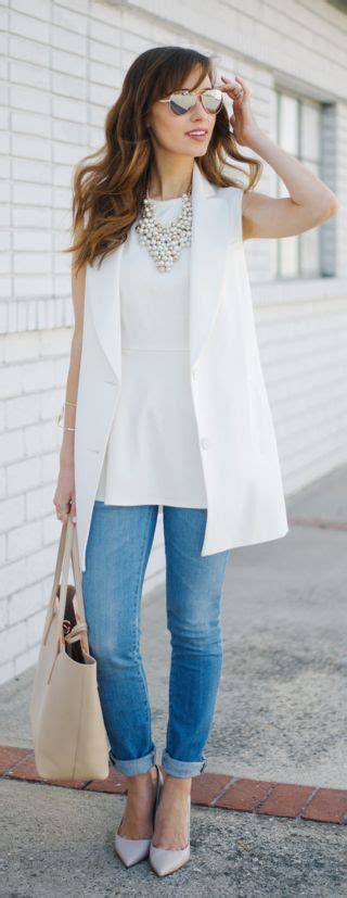 White Sleeveless Blazer Casual Chic Style Spring Outfits Casual