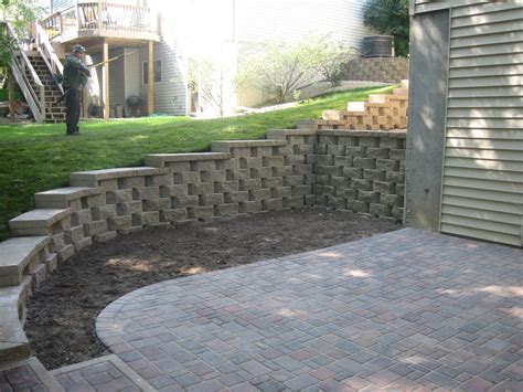 Paver Retaining Wall Ideas