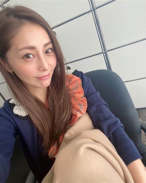 熊切あさ美さんのインスタグラム写真 熊切あさ美instagram「今日も一日お疲れ様でした😌 今日は朝から感謝を込めてカレンダーに