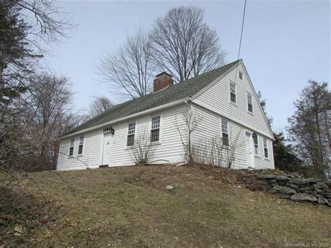 1196 Storrs Rd, Storrs Mansfield, CT - 5 Bed, 1.5 Bath Single-Family ...