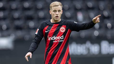 Bundesliga Actualit S L Entra Neur De L Eintracht R V Le Son Plan