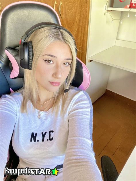 Yami Sanchez Nude Leaks Photo 644154 Fapopedia