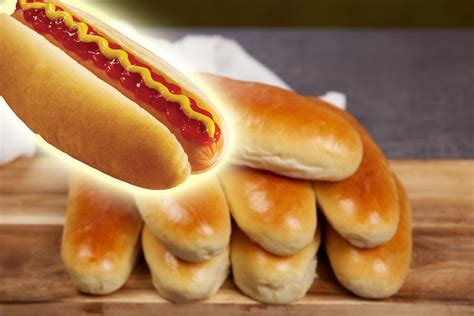 Ingredientul care se pune la chiflele de hot dog pentru a ieşi pufoase