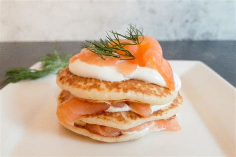 Blinis Met Gerookte Zalm Kokenandbakken Doe Je Zo